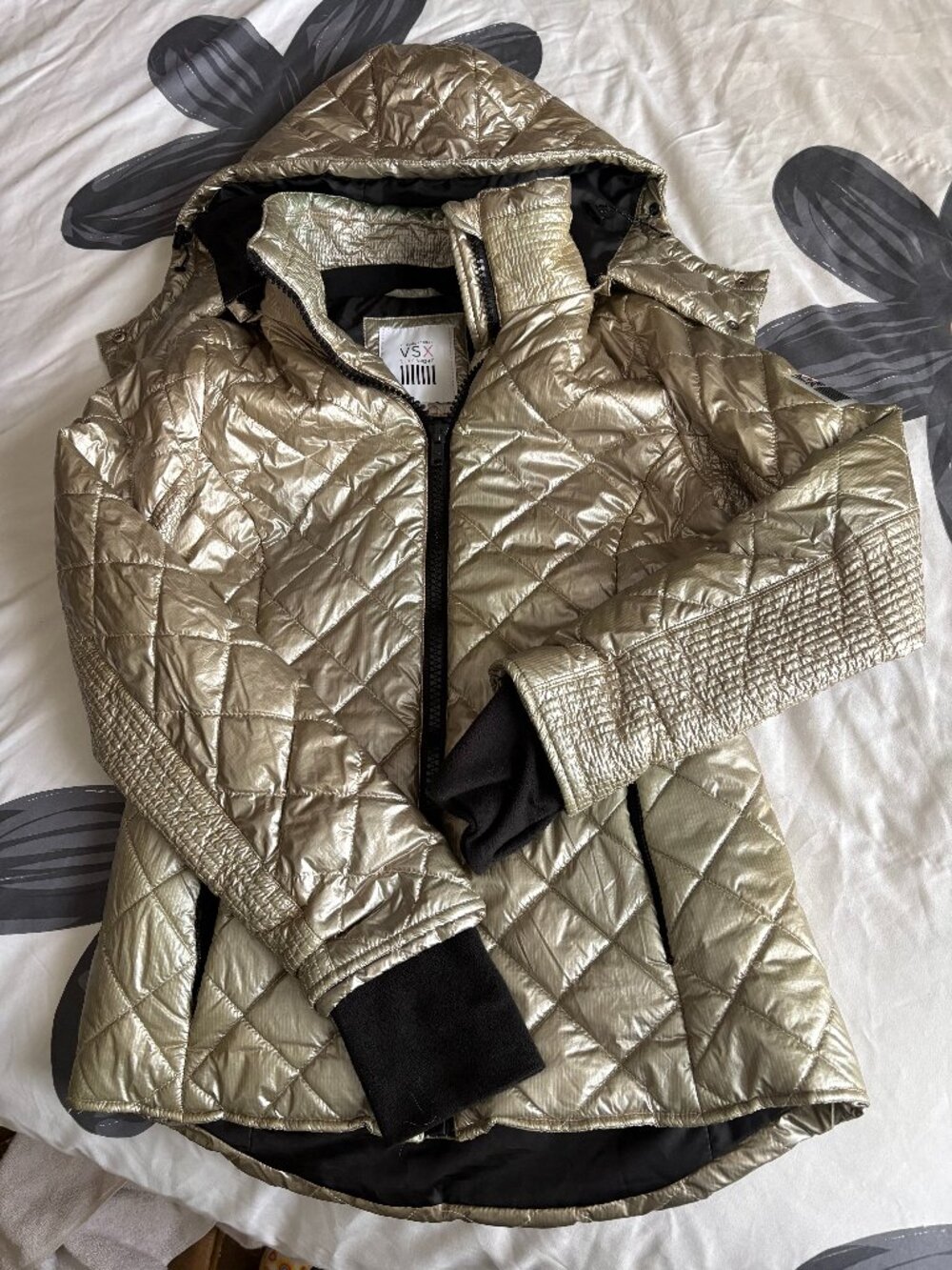 Victoria’s Secret VSX Metallic Gold Quilted Hooded Jacket Thumbhole Sz [M]